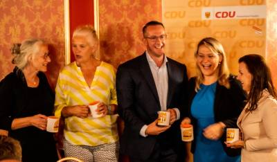 Dr. Anke-Britt Mhr stv. Vorsitzende der CDU Potsdam, Vorsitzende CDU Potsdam Nord-West zusammen mit Saskia Ludwig, MdL, Oliver Nill, Kreisvorsitzender sowie Christina Stumpp, MdB, stv. Generalsekretrin (des.) und Jana Schimke, MdB